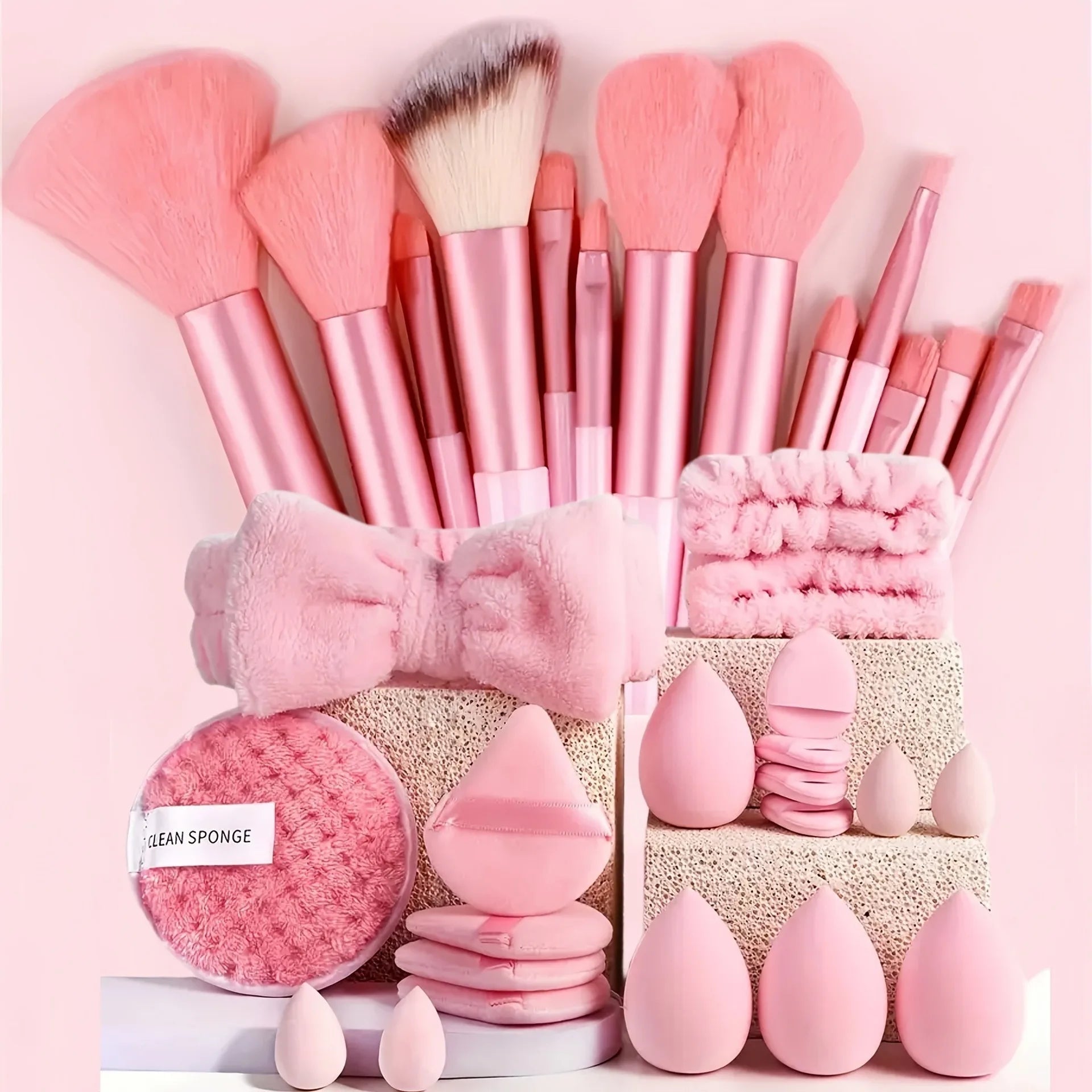 33-piece set: Soft skin-friendly powder puffs, makeup brushes, flocked puffs, water-drop beauty blenders, headbands