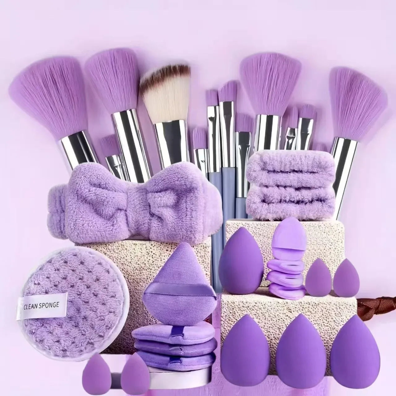 33-piece set: Soft skin-friendly powder puffs, makeup brushes, flocked puffs, water-drop beauty blenders, headbands