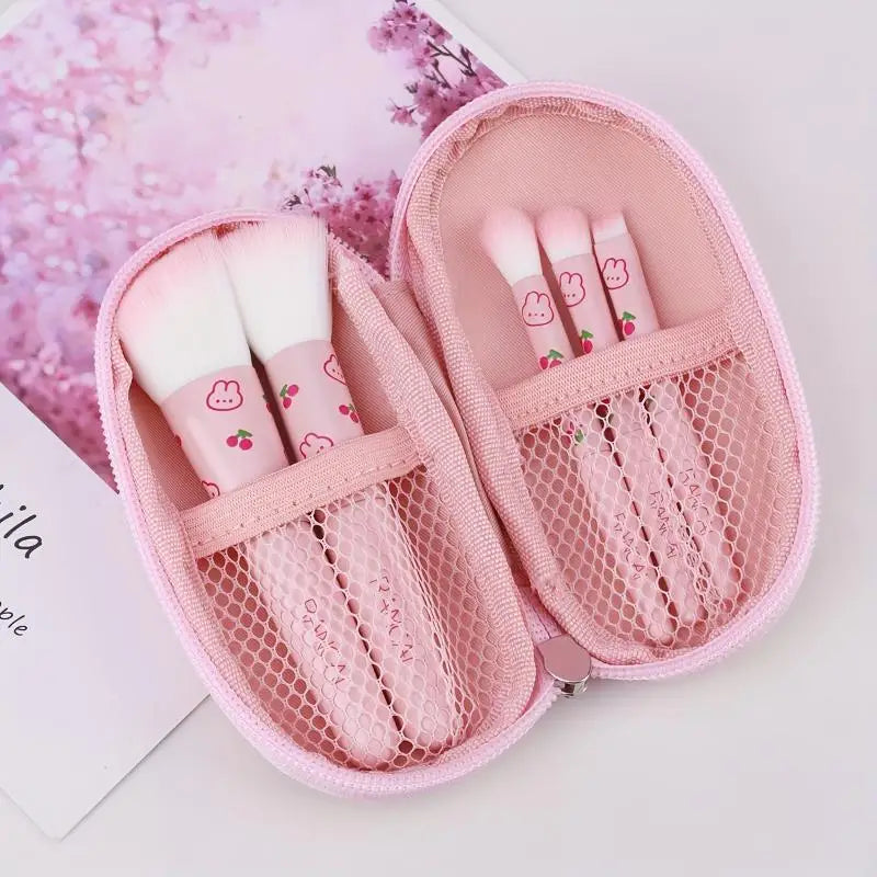Z. 5pcs Cute Compact Makeup Brush Set With Case Premium Brush For Flawless Foundation, Blush, Eyeshadow Application Beauty Tools
