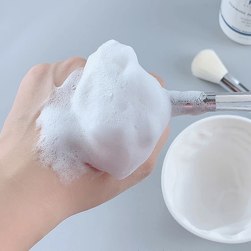 Soft-Bristled Facial Cleansing and Massage Brush – Portable Skincare Tool for Face Washing and Mask Application