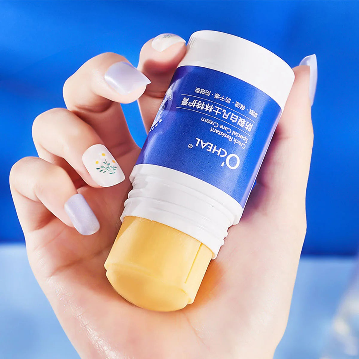 Vaseline peach special care cream moisturizes the body, preventing dryness, cracking, freezing, hand and foot cream