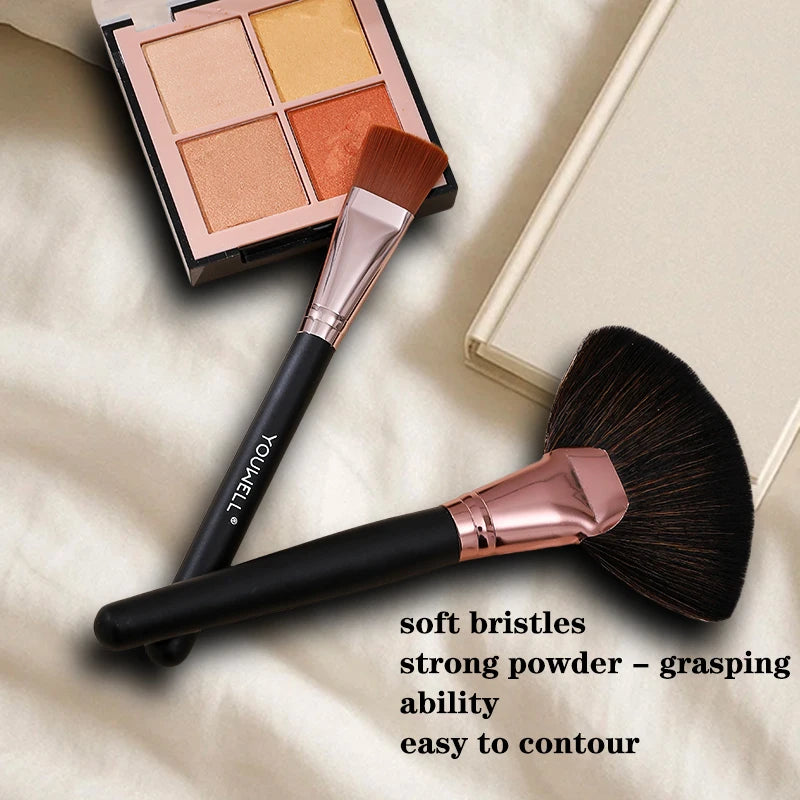 Soft, Skin - Friendly Makeup Brushes! Even Powder - Grabbing, Flawless Application, Comfy Grip, Stylish Design.