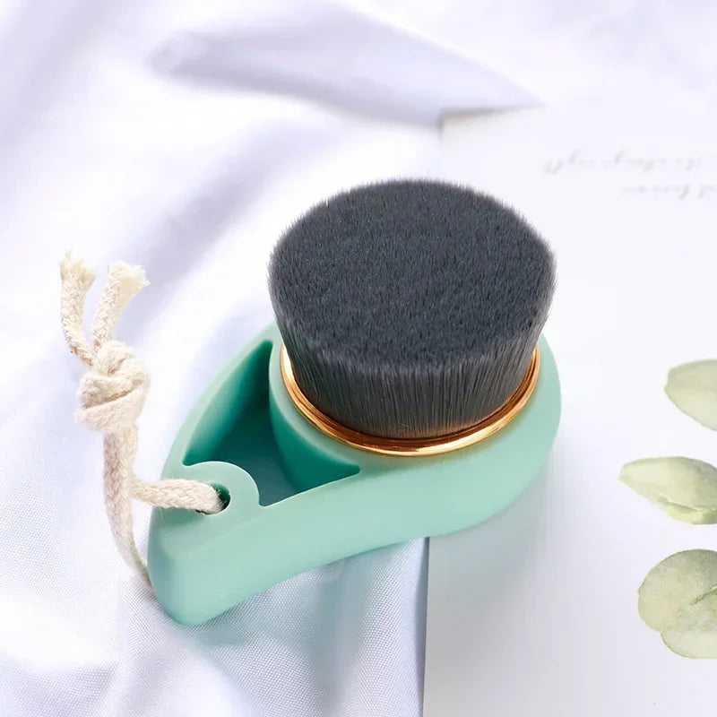 Beauty Brush Comma Shape Soft Bristles Deep Pore Cleaning Portable Mini Face washer Facial Cleaning Brush for facial cleanser
