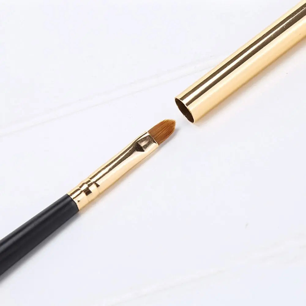 Beauty Make Up Tool Lip Gloss Brush Makeup Brush with Protect Cap Lady Lipstick Brush Cosmetic Brush Concealer Brush Lip Brush