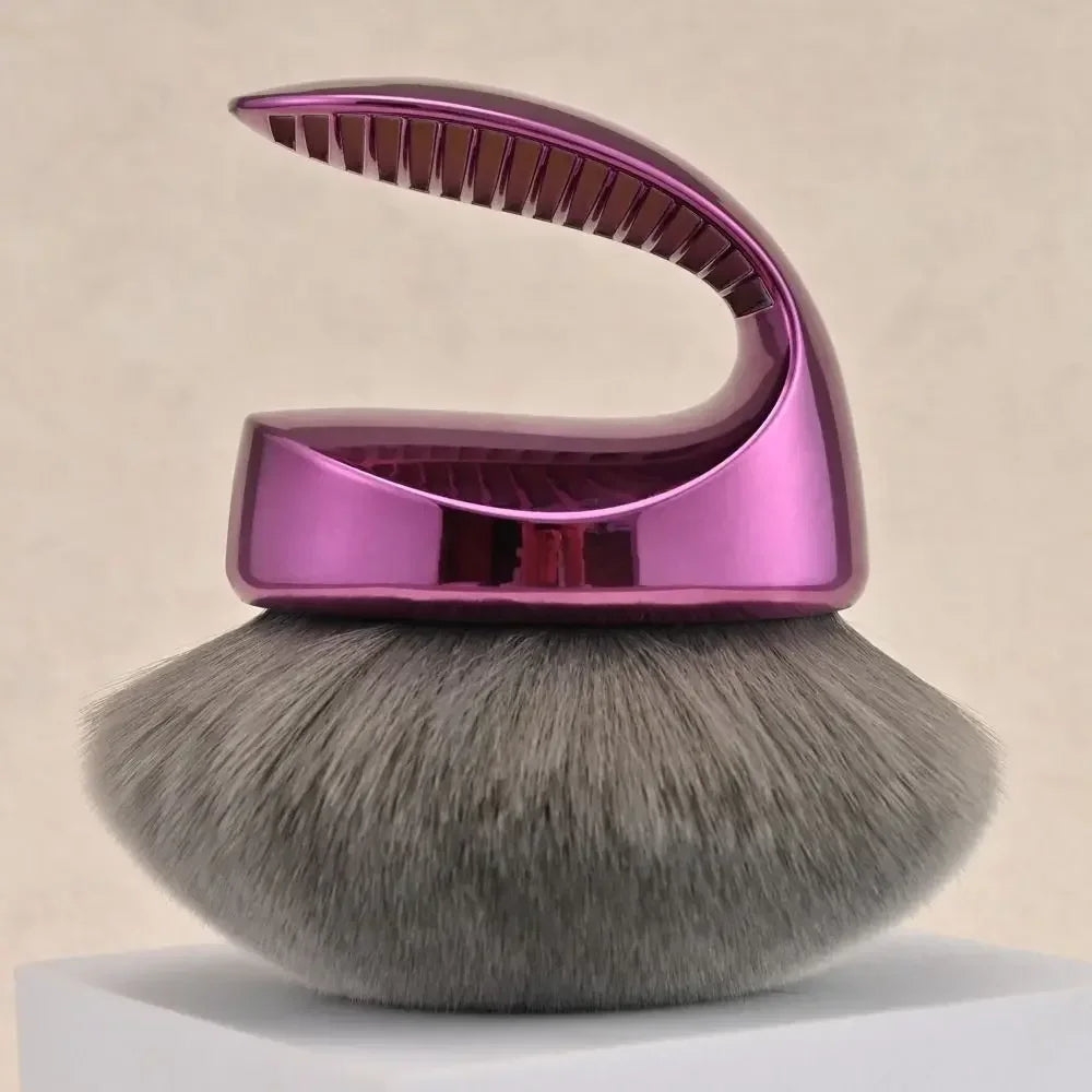 Beauty Blend & Blur Body Kabuki Brush Extra Large Vegan Bristles Self Tanner Brush Professional Blending Applicator Foundation